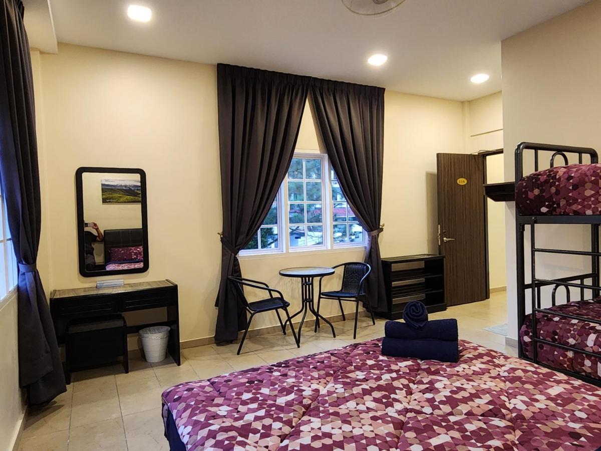 טאנה ראטה Fathers Guesthouse Age 7 Years Old And Above Only מראה חיצוני תמונה