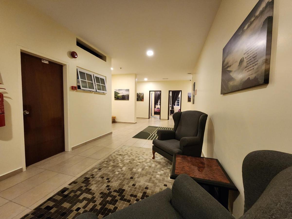טאנה ראטה Fathers Guesthouse Age 7 Years Old And Above Only מראה חיצוני תמונה