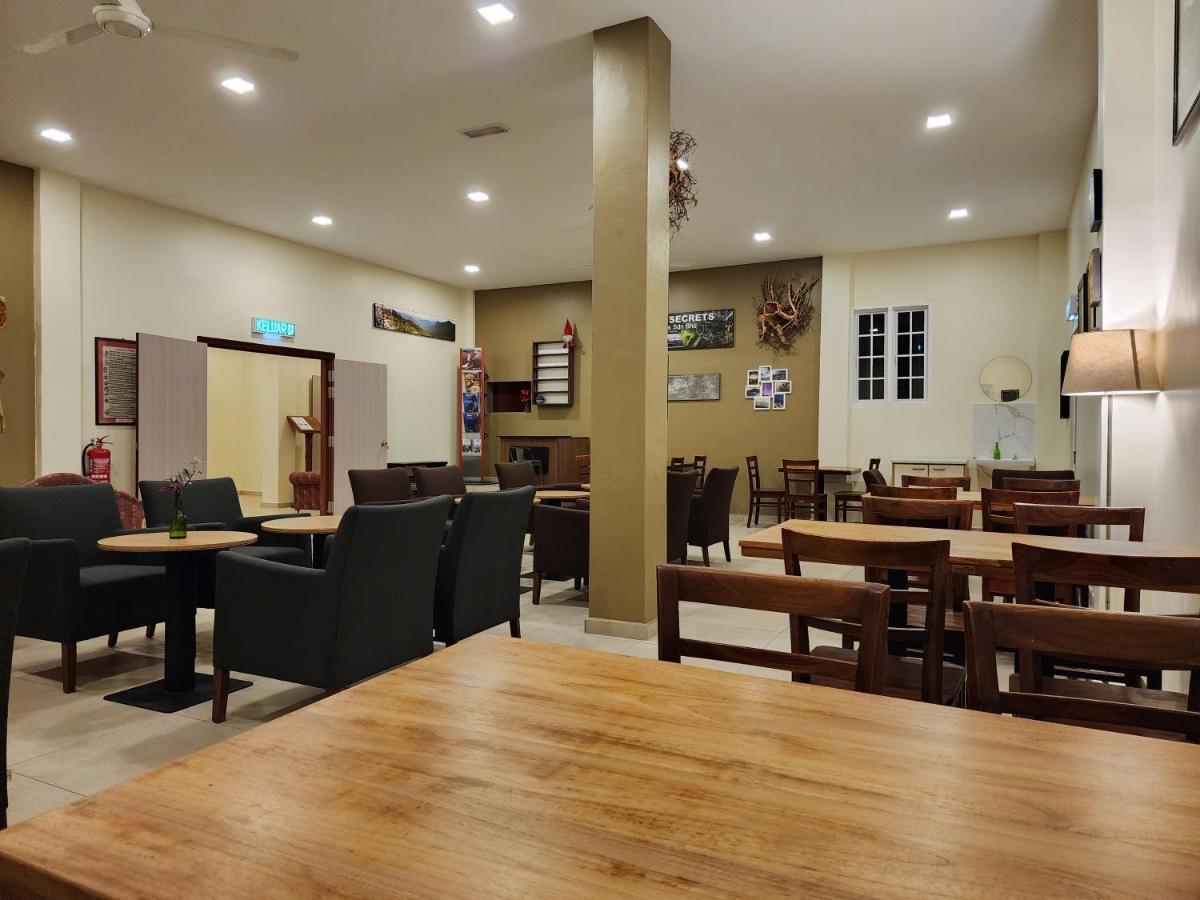 טאנה ראטה Fathers Guesthouse Age 7 Years Old And Above Only מראה חיצוני תמונה