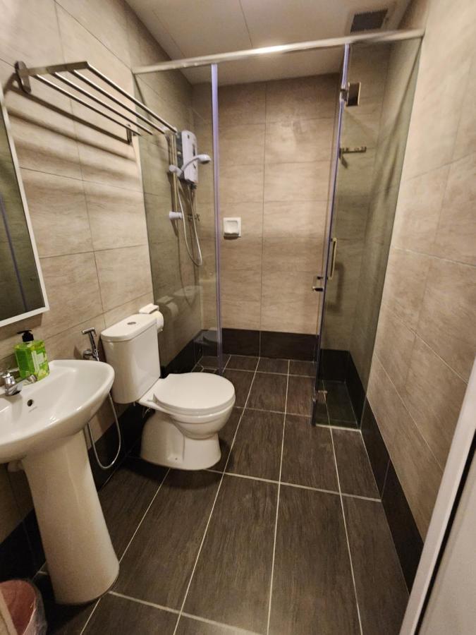 טאנה ראטה Fathers Guesthouse Age 7 Years Old And Above Only מראה חיצוני תמונה