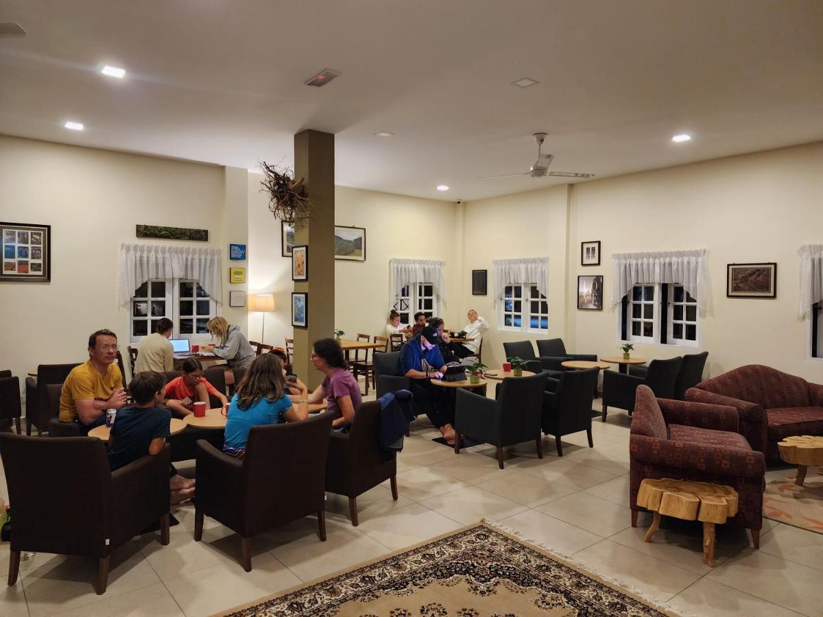 טאנה ראטה Fathers Guesthouse Age 7 Years Old And Above Only מראה חיצוני תמונה